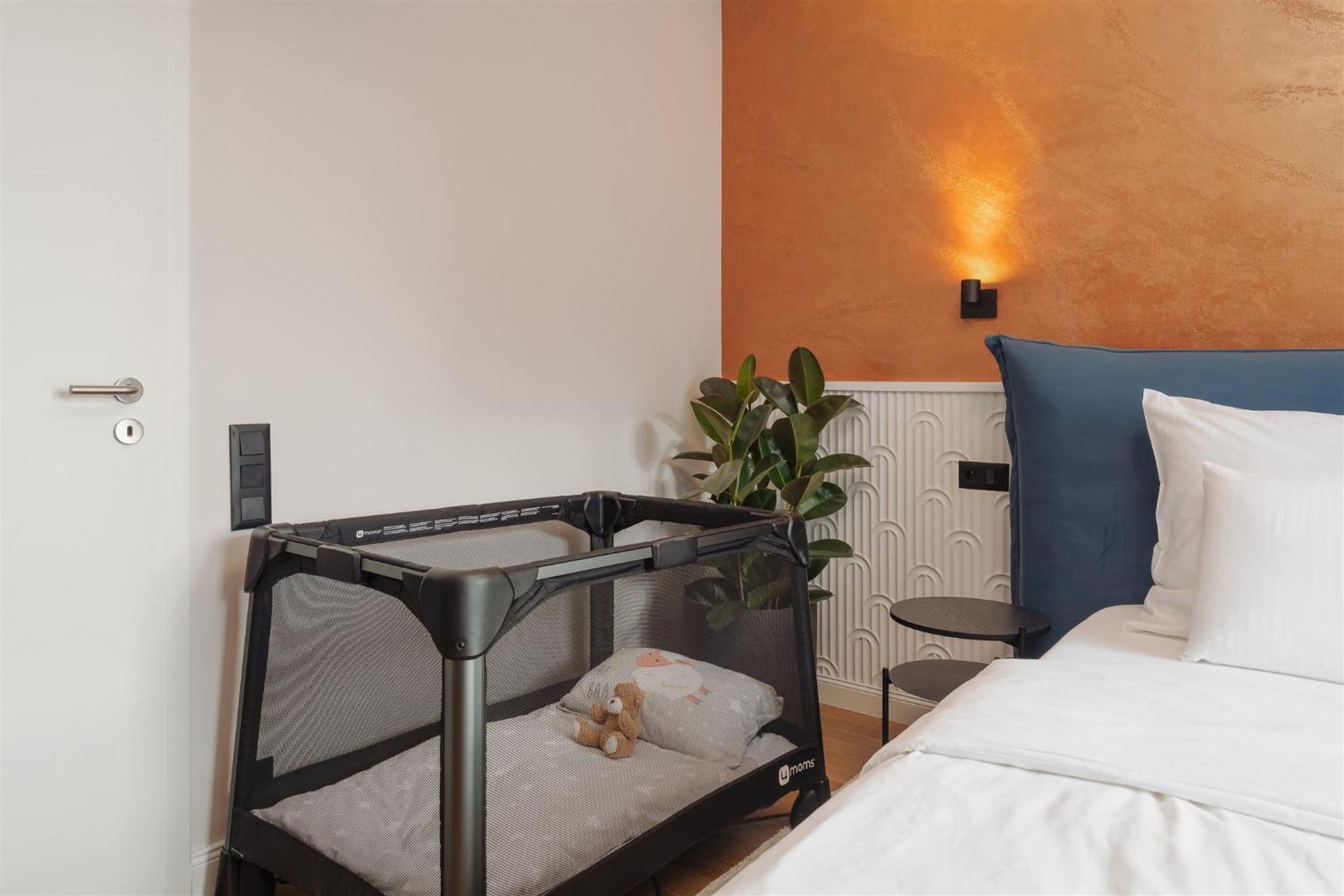 Luxury Sunny Home - Free Garage, Metro, Balcony, Ps5, 2Nd Parking On Request Πράγα Εξωτερικό φωτογραφία