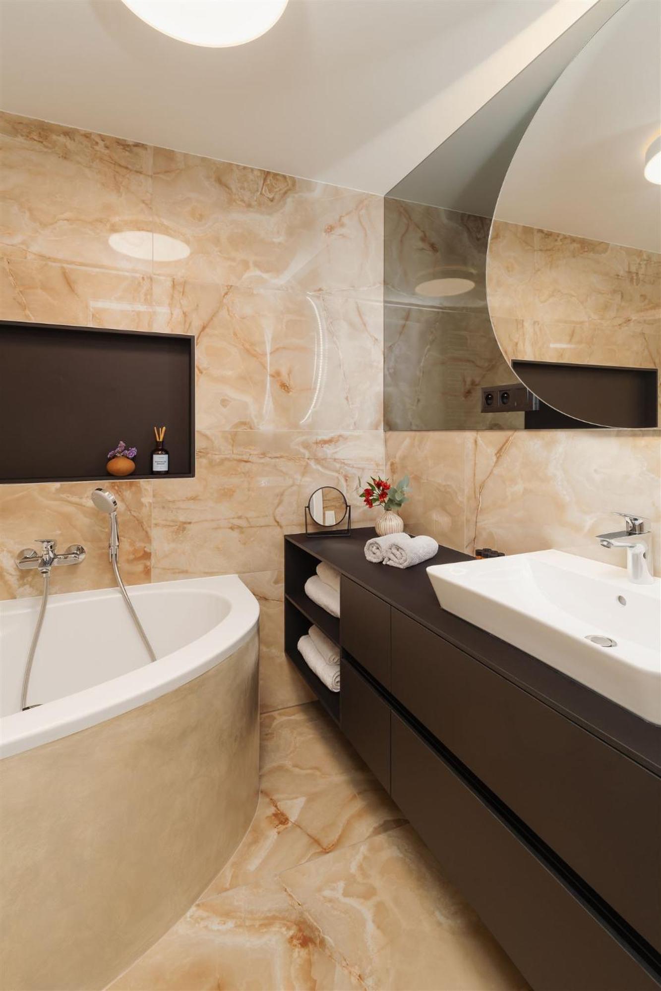 Luxury Sunny Home - Free Garage, Metro, Balcony, Ps5, 2Nd Parking On Request Πράγα Εξωτερικό φωτογραφία
